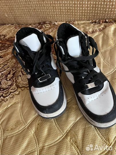 Ботинки на девочку 37 р