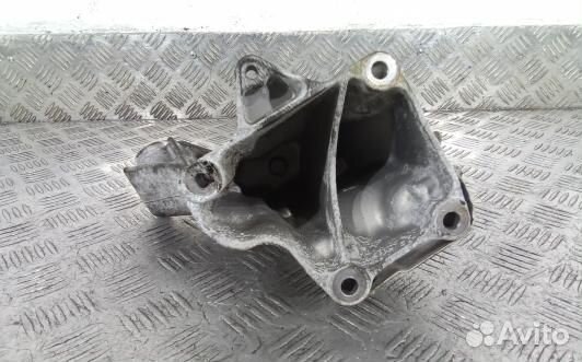 Кронштейн двигателя дизельный mercedes benz M-class W166 (EEA02A701)