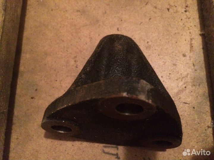 Кронштейн двигателя умз 421, 4213 УАЗ 3160, хантер