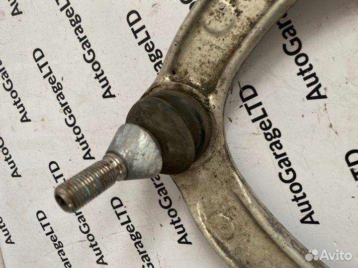Рычаг верхний правый Mercedes-Benz Gls-Class W166