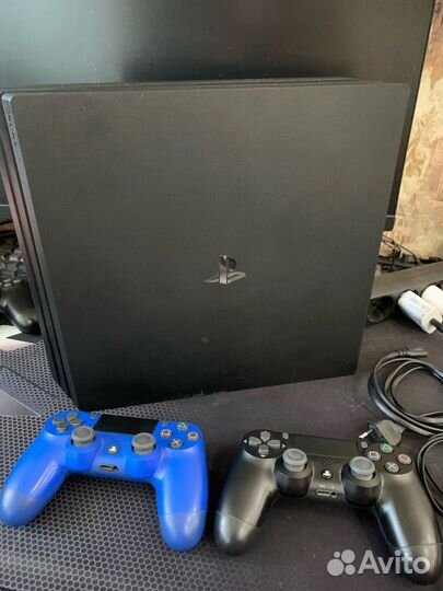 Sony playstation 4 PS4 pro 1tb сuh 7208B
