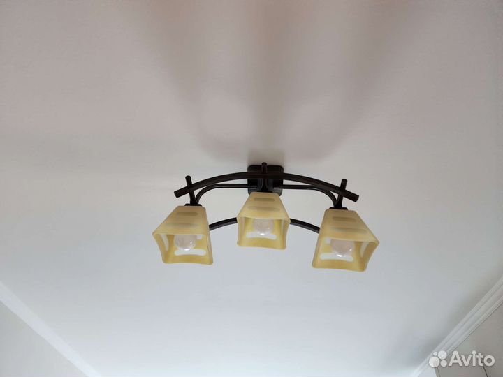Светильник потолочный бу
