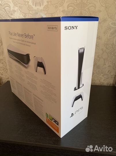 Sony Playstation 5 (Ростест) в упаковке с чеком