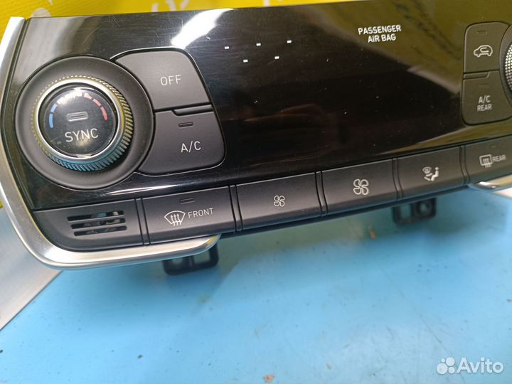 Блок климата Hyundai Santa Fe 4 TM