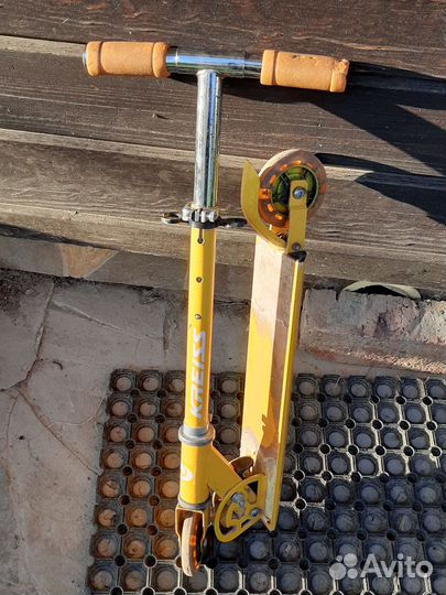 Самокат детский двухколесный бу