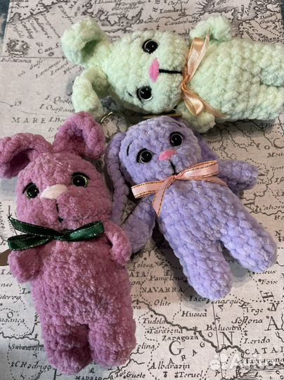 Брелки зайцы ручная работа