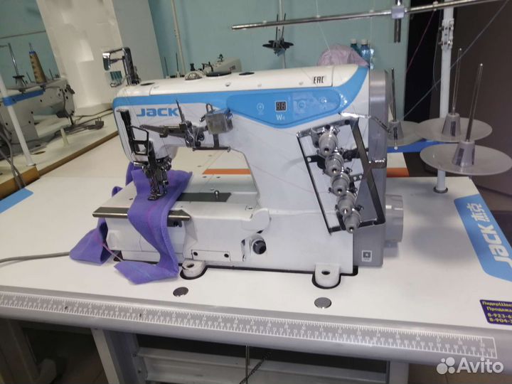 Распошивальная швейная машина jack w4