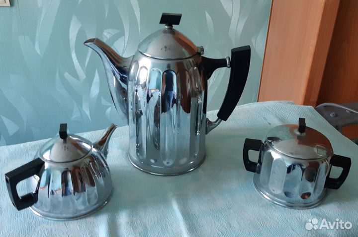 Чайник, кофейник, сахарница металлические