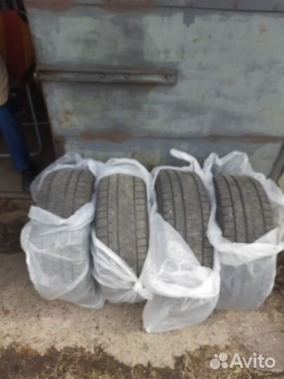 Pirelli P Zero Nero GT 225/50 R17 94Q