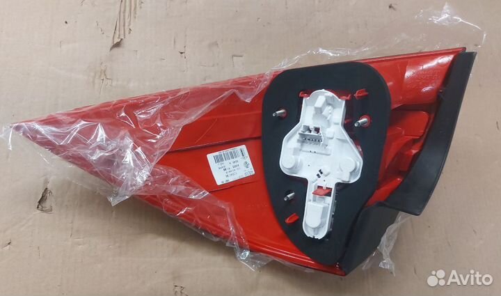 Фонарь задний левый Renault Megane 2 8200417345