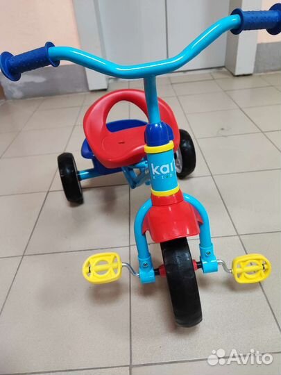 Трехколесный велосипед без ручки
