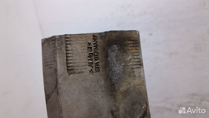 Усилитель бампера передний Audi Q7, 2007