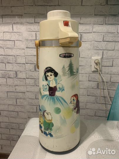 Термос с помпой