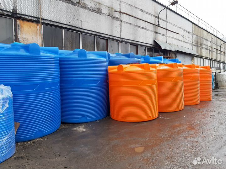 Пластиковые емкости любого формата