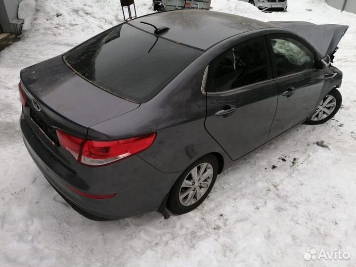 В разбор поступил Kia Rio 3 QB