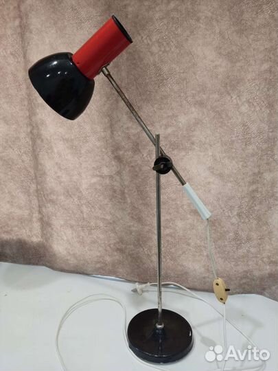 Винтажная настольная лампа