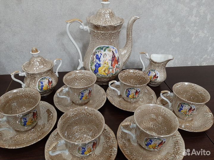 Чайный сервиз на 6 персон из фарфора