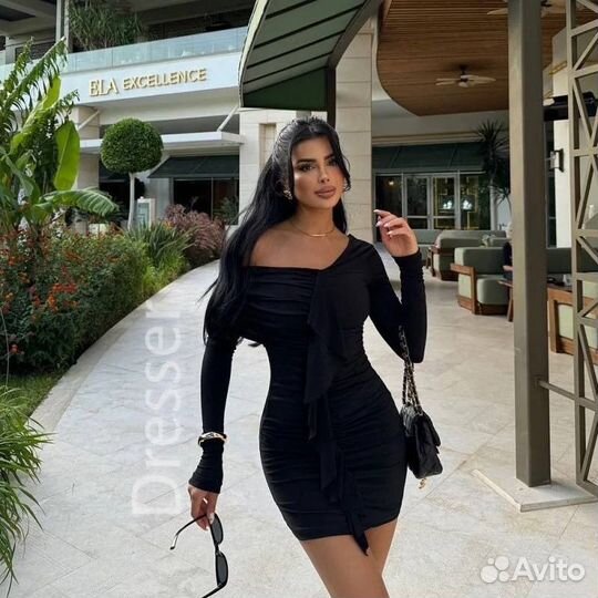 Платье черное