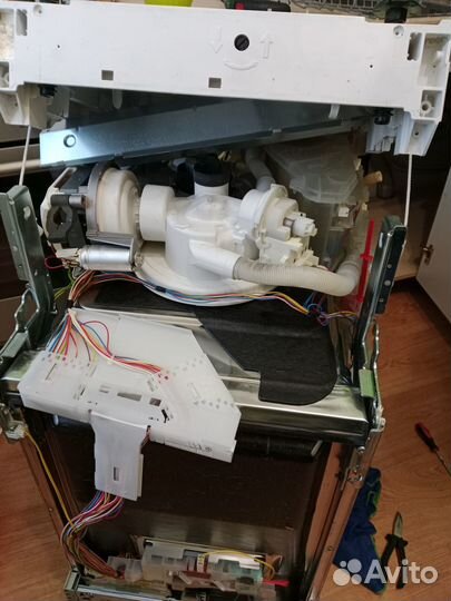 Мастер по ремонту посудомоечных машин