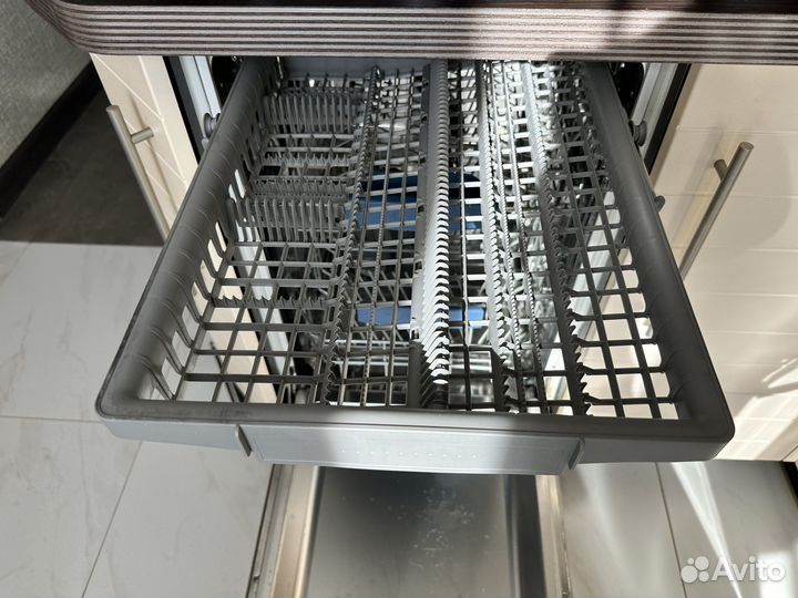 Посудомоечная машина Bosch SPV58M50RU/19 (45см)