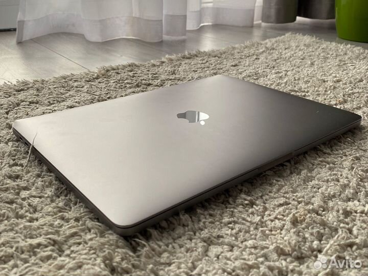 Apple MacBook pro 13 2016