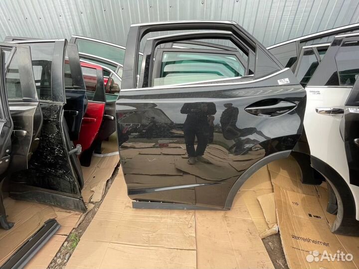 Задняя левая дверь Лексус рх 4