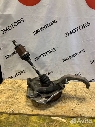 Кулак поворотный передний левый BMW X5 E70