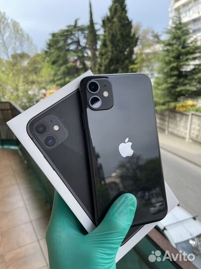 iPhone 11, 64 ГБ