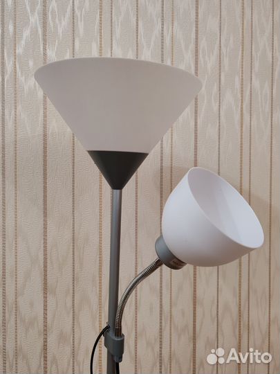 Лампа напольная IKEA, торшер