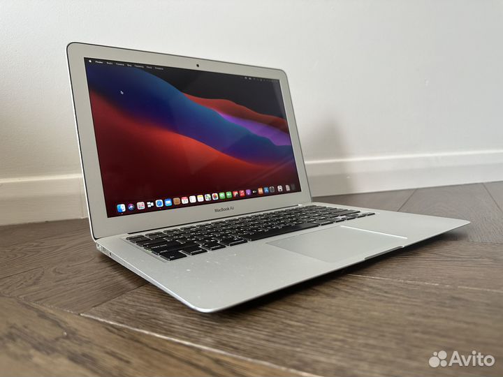 Apple MacBook Air 13 2013 4/128 - Новый АКБ