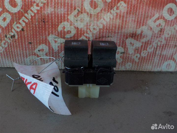 Блок управления стеклоподъемником передний левый