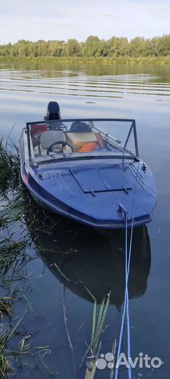 Лодку обь-М с новым мотором mercury 30л/с и прицеп