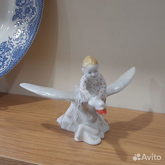 Статуэтка фарфор гуси лебеди
