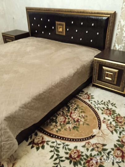 Спальный гарнитур. Кровать евро