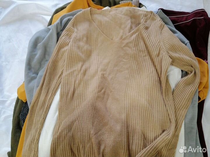 Отдам женнские вещи