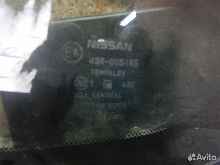 Стекло кузовное глухое левое, Nissan (Ниссан) -alm