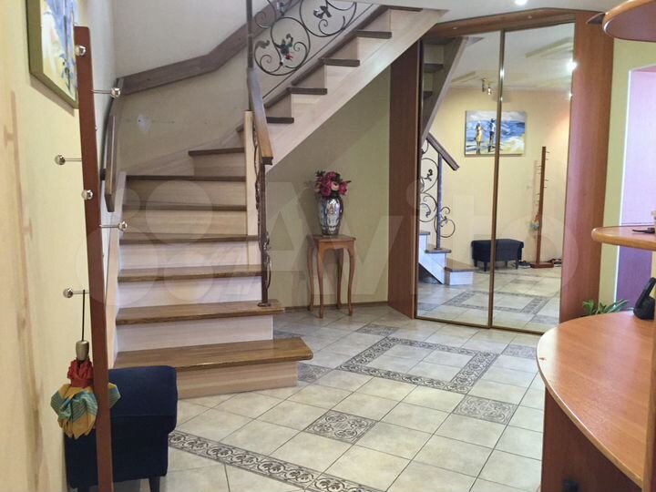 4-к. квартира, 186 м², 5/6 эт.