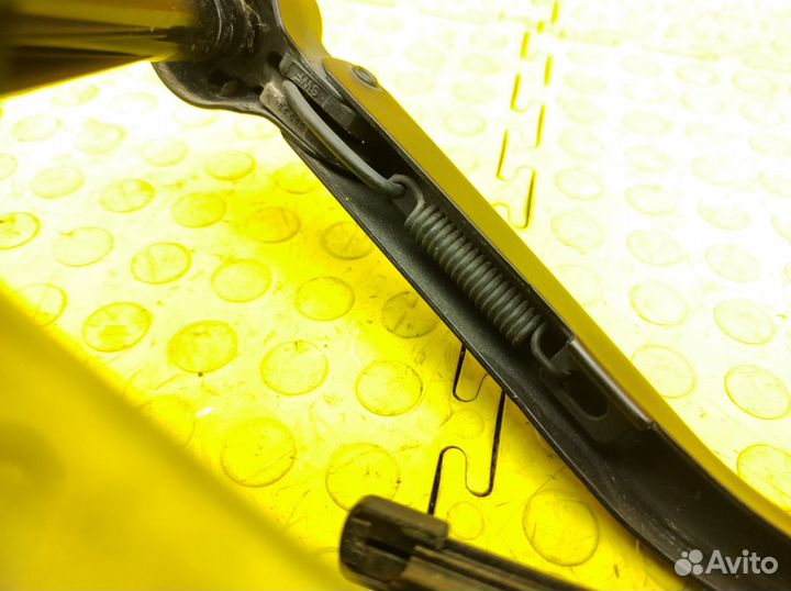 Моторчик стеклоочистителя задний правый Mini