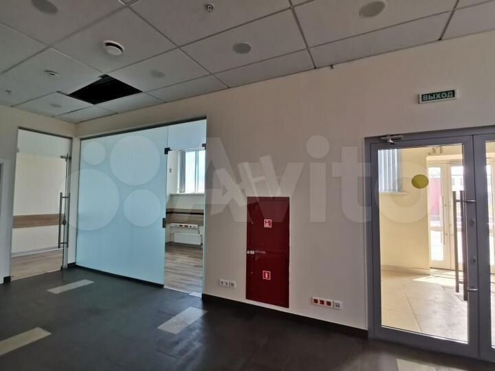 Аренда 111 м2 под офис, банк м