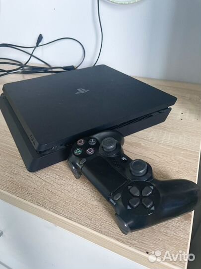 Sony playstation 4 + джойстик + 4 игры