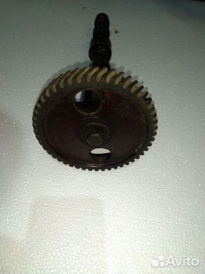 Распредвал и шестерня распредвала Москвич-401