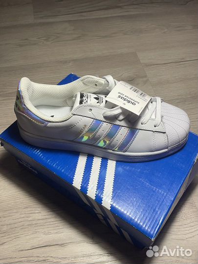 Adidas super star