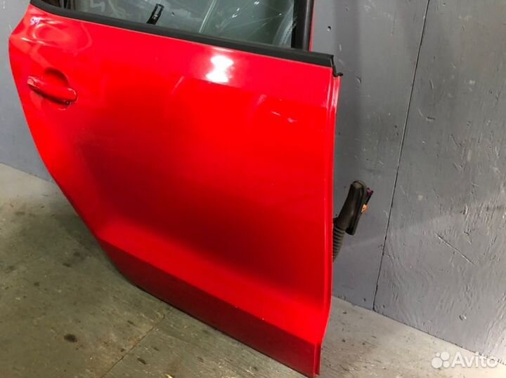 Дверь задняя правая Volkswagen Polo 5 6R