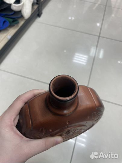 Кувшин со стаканчиками