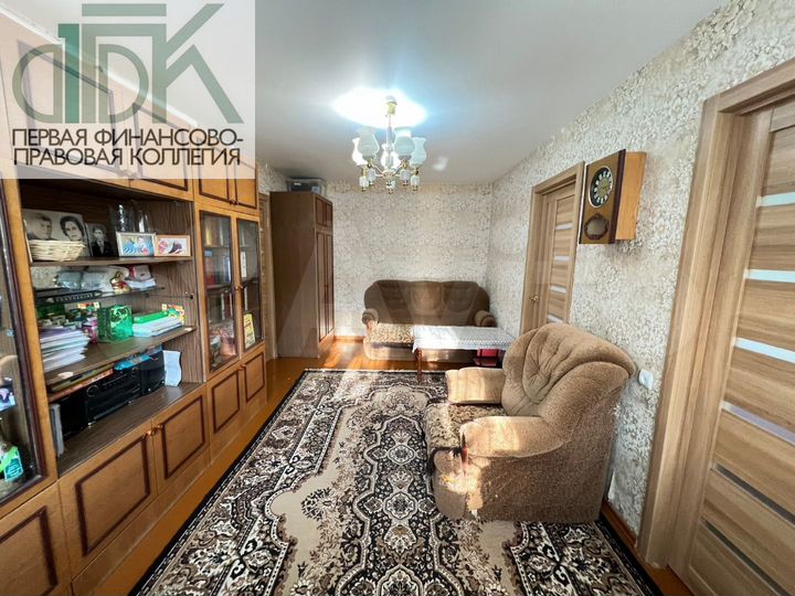 4-к. квартира, 60,9 м², 2/5 эт.