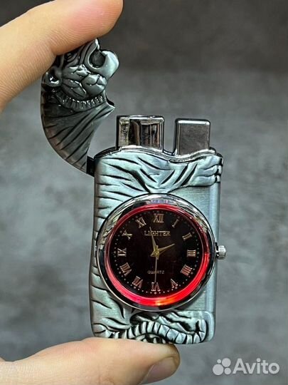 Гaзoвaя зажигалка с часами