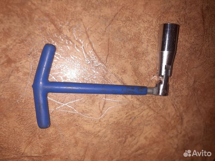 Свечной ключ зубр 16