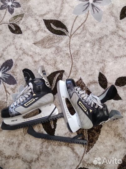 Коньки для игры в хоккей