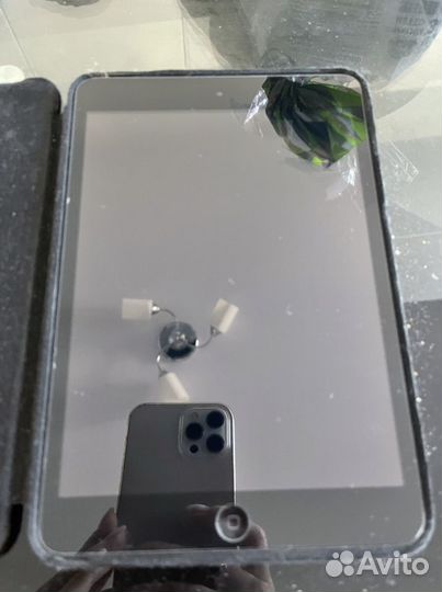 iPad wi fi mini 64 gb