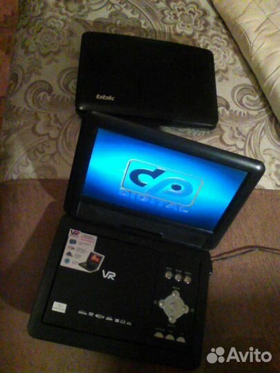 DVD плеер с экраном BBK